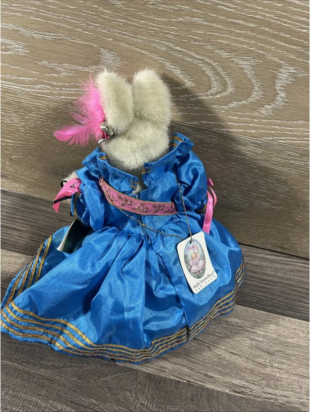 Vintage 1991 Hoppy Vanderbear Collection Bal Masque Costume Bunny Dressed 17th